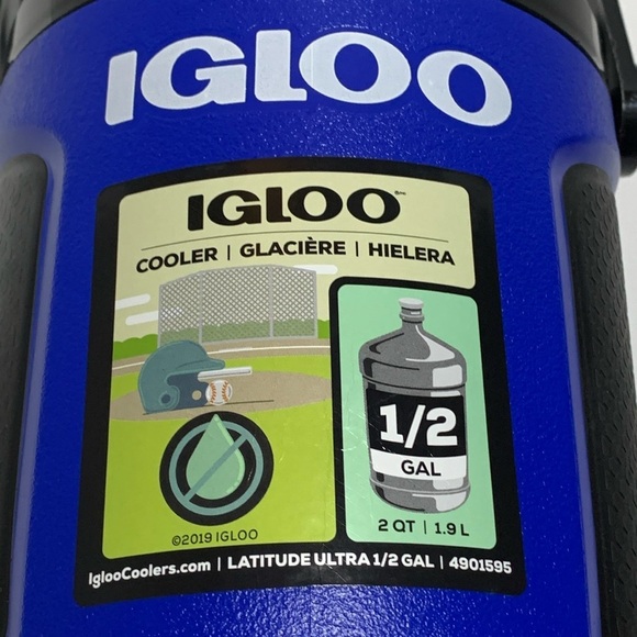Igloo Latitude Ultra Pro Water Jug 2 Qt Blue New - Picture 7 of 14